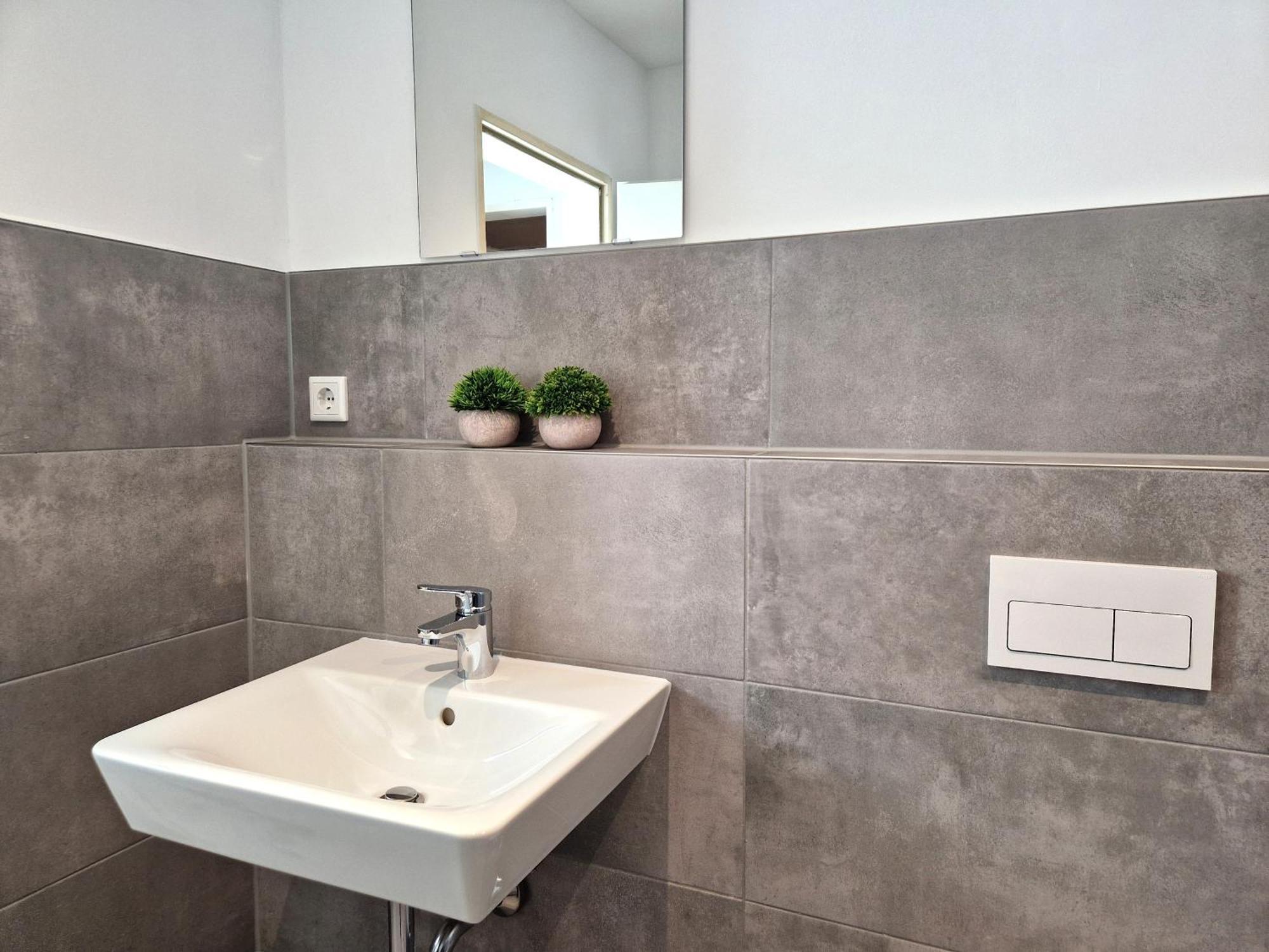 Meribu H1 Wohnung Fuer Monteure Und Arbeiter Gelsenkirchen Exterior foto